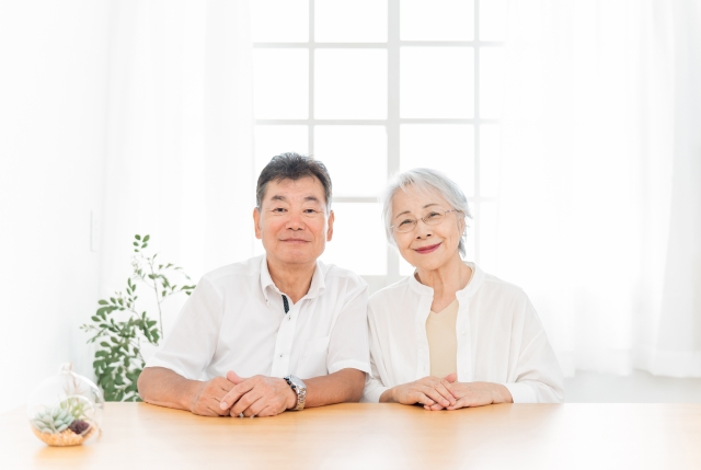 白髪と薄毛の原因は違う？男性と女性の薄毛も異なるの？徹底解説！